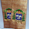 Escudos bordados a mano en las ínfulas